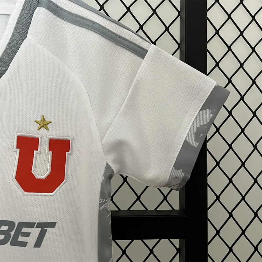 Chile 24 25 kids University of Chile away size 16 28